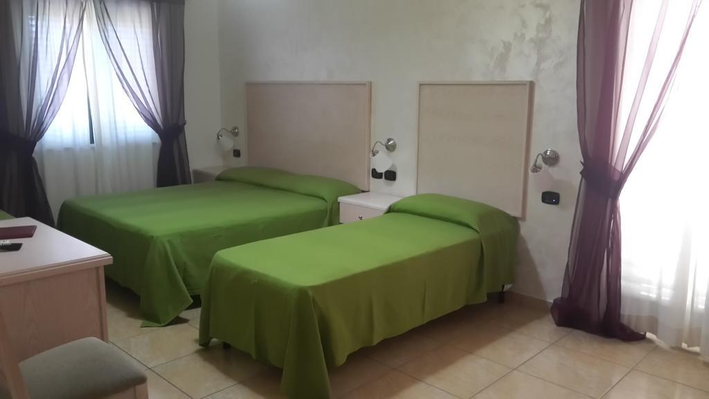 Hotel Miramare Marina di Schiavonea Cameră foto