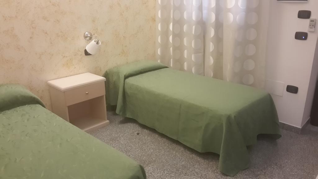 Hotel Miramare Marina di Schiavonea Cameră foto