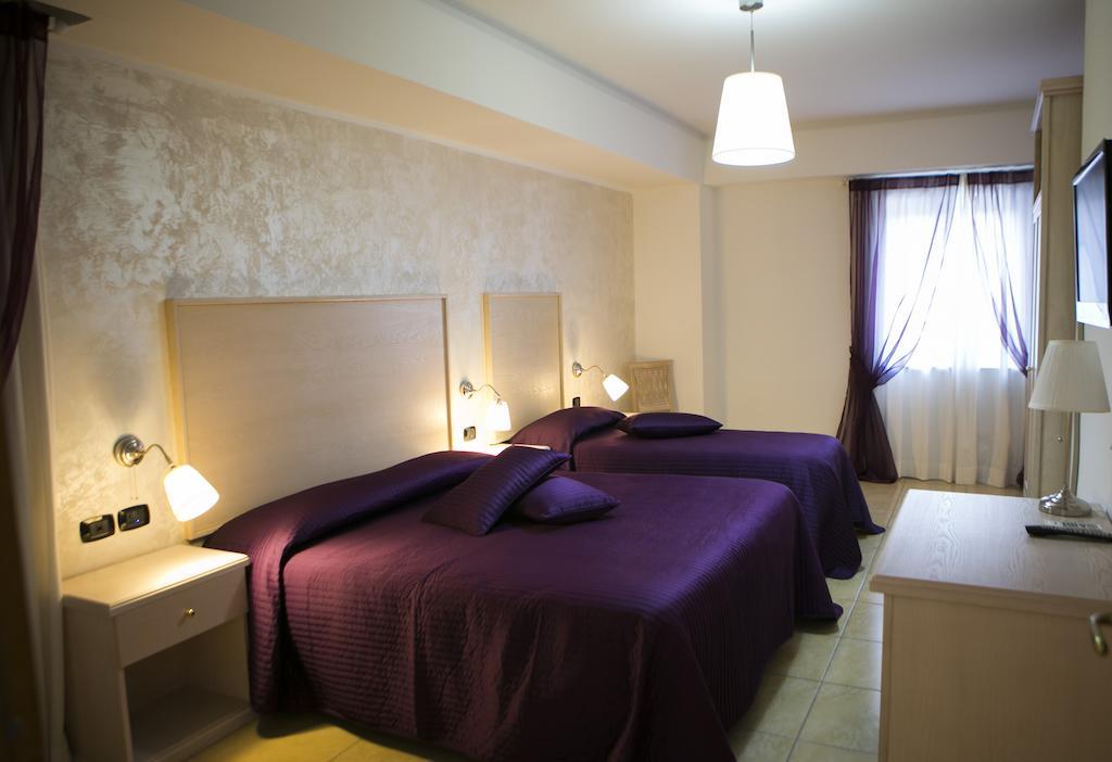 Hotel Miramare Marina di Schiavonea Cameră foto