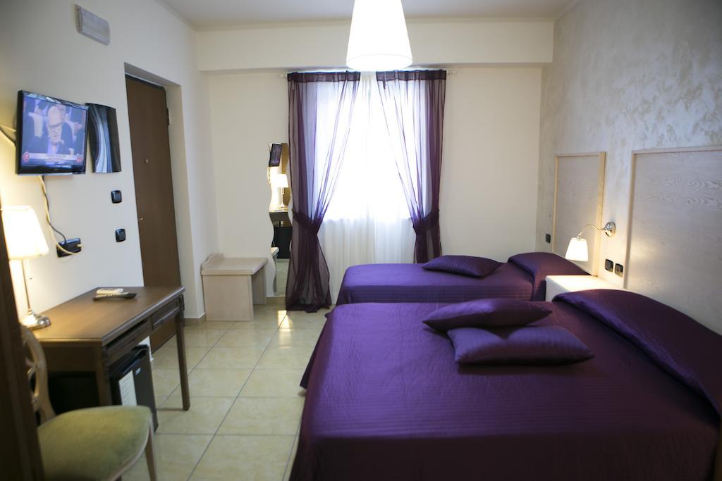 Hotel Miramare Marina di Schiavonea Cameră foto